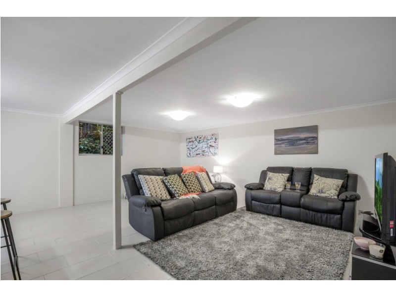 65 Barbara Street, Manly West QLD 4179