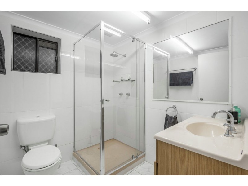 65 Barbara Street, Manly West QLD 4179