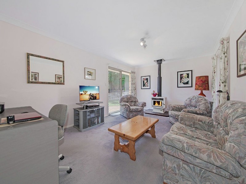 11 Irvine Place, Wynnum West QLD 4178