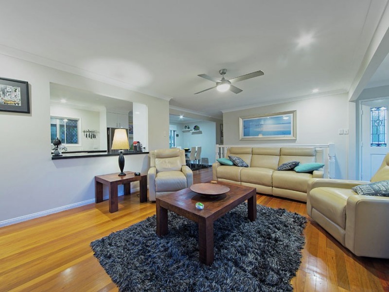 67 Duncan Street, Wynnum West QLD 4178