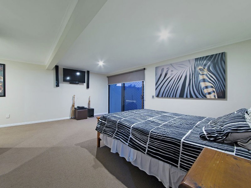 67 Duncan Street, Wynnum West QLD 4178