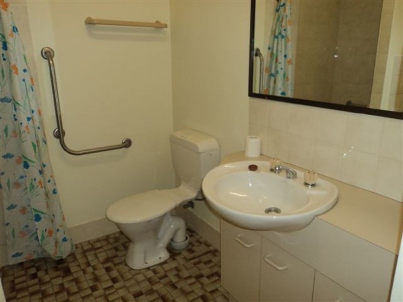 80/15 Carmichael Court, Wynnum West QLD 4178