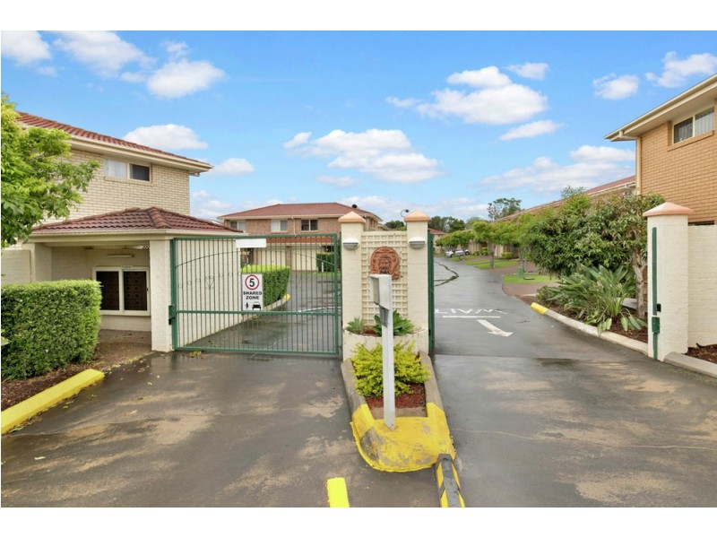 28/320 Manly Road, Manly West QLD 4179