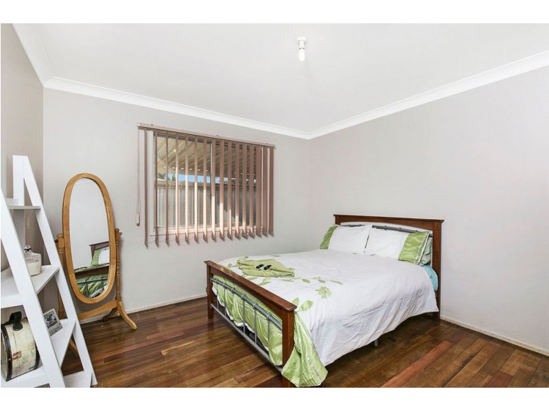 5 Malabar Street, Wynnum West QLD 4178