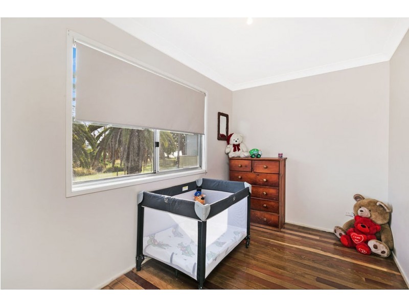 5 Malabar Street, Wynnum West QLD 4178