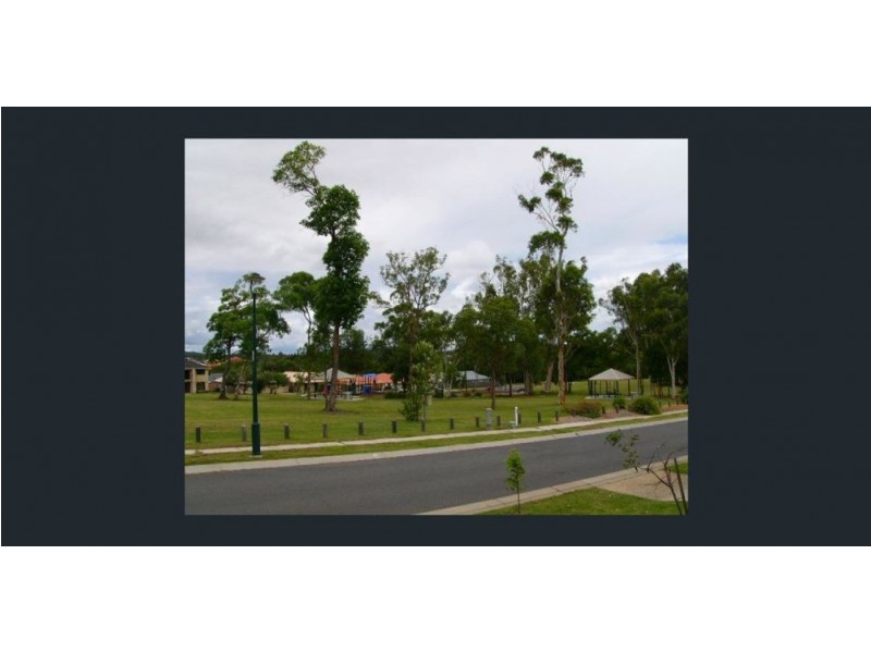 11 Lexey Crescent, Wakerley QLD 4154