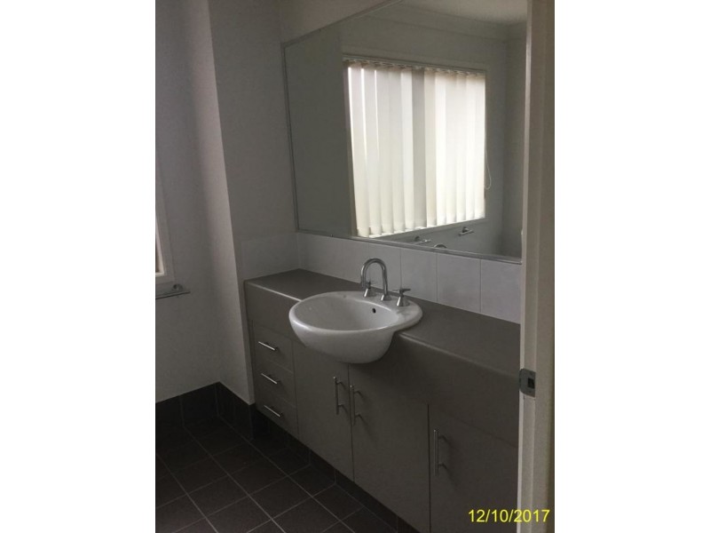 11 Lexey Crescent, Wakerley QLD 4154