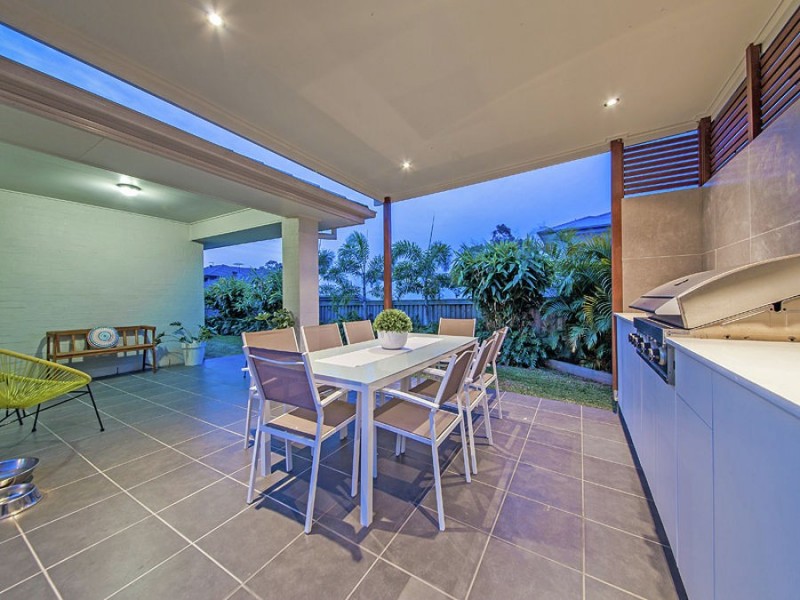 11 Gardenia Place, Gumdale QLD 4154