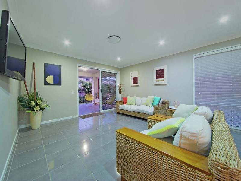 11 Gardenia Place, Gumdale QLD 4154