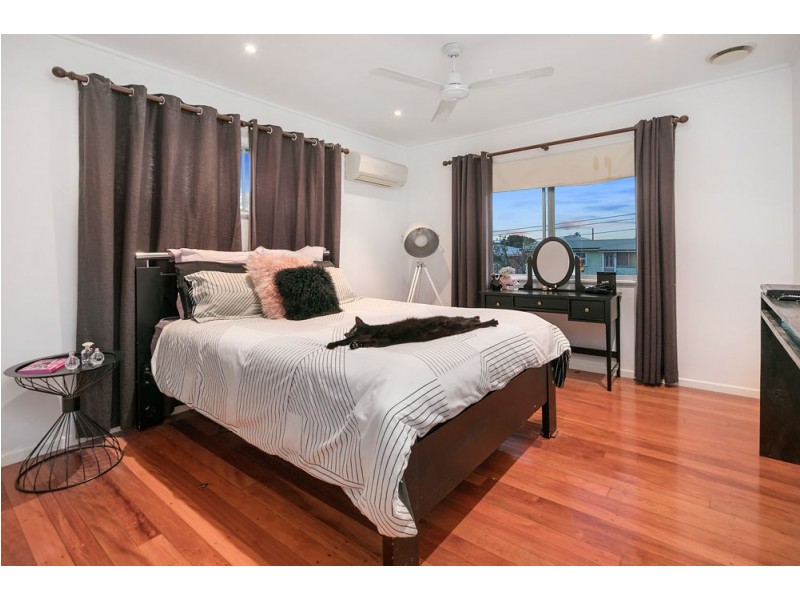 15 Tulkara St, Manly West QLD 4179