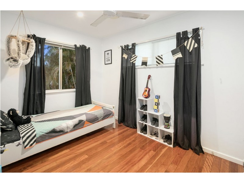 15 Tulkara St, Manly West QLD 4179