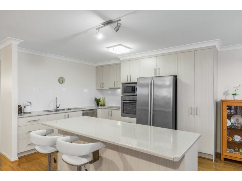 54 Drayton Terrace, Wynnum QLD 4178