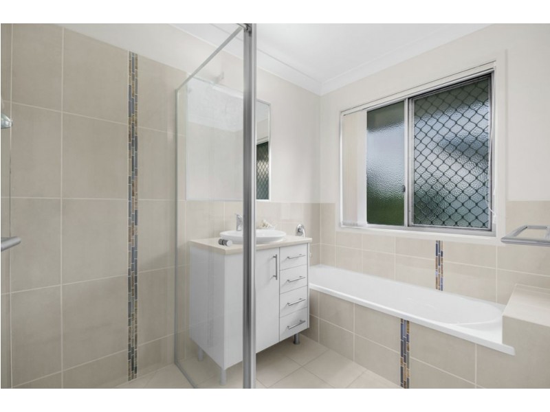 54 Drayton Terrace, Wynnum QLD 4178