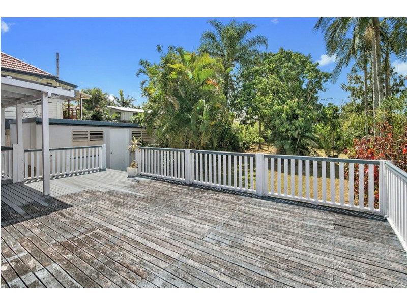 250 Whites Rd, Lota QLD 4179
