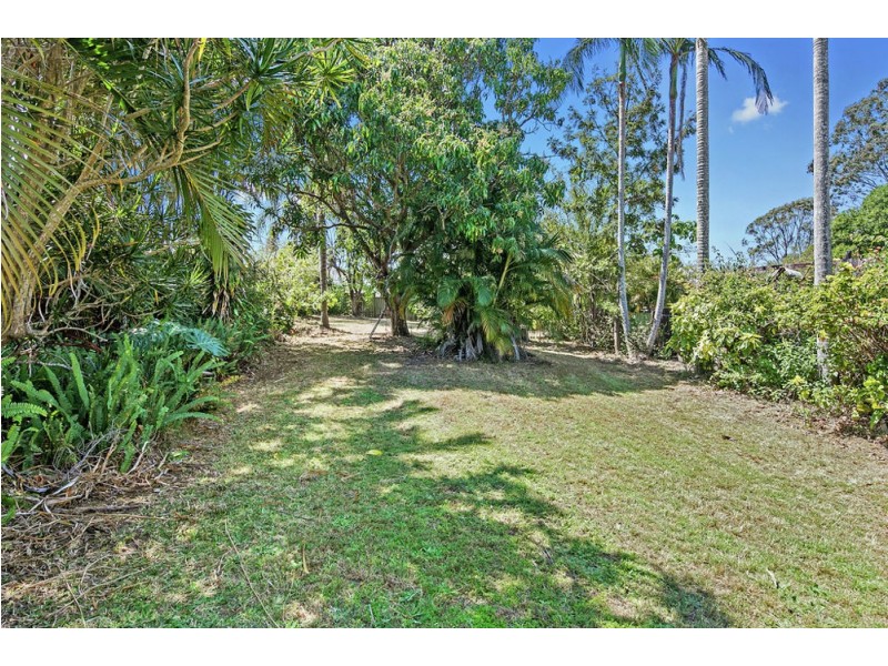 250 Whites Rd, Lota QLD 4179