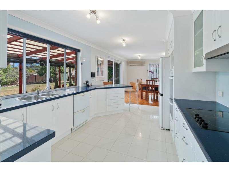 8 Hanover Drive, Alexandra Hills QLD 4161