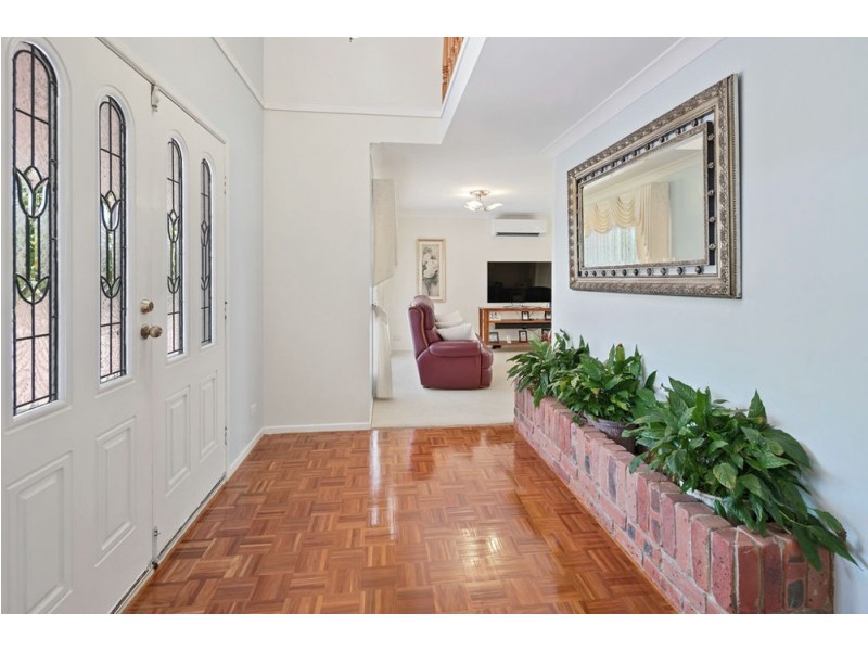 8 Hanover Drive, Alexandra Hills QLD 4161