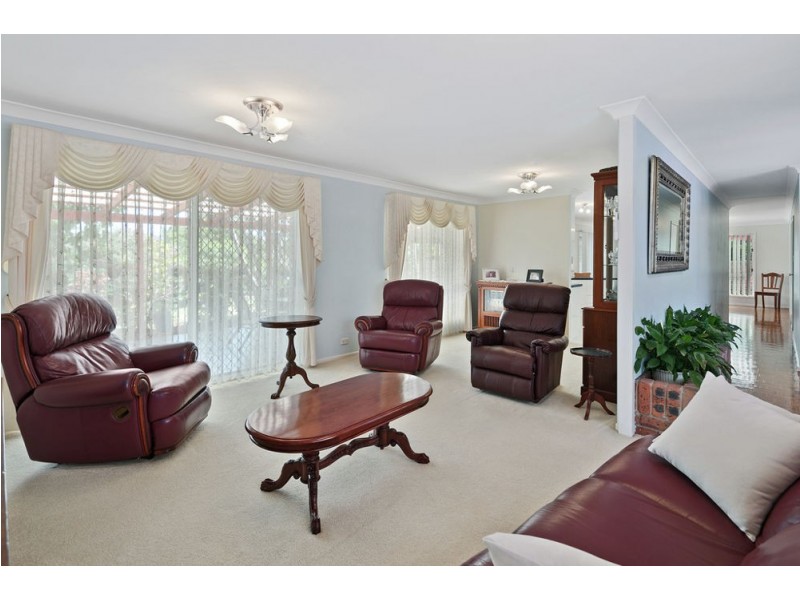 8 Hanover Drive, Alexandra Hills QLD 4161