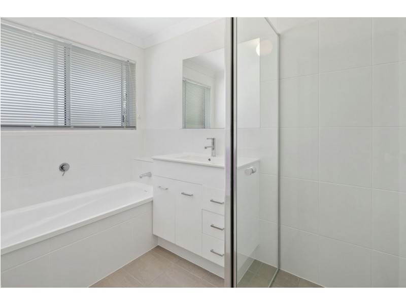 8 Hanover Drive, Alexandra Hills QLD 4161