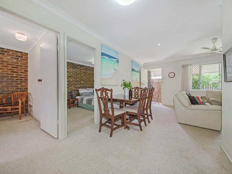 2 / 59 Emsworth Street, Wynnum QLD 4178