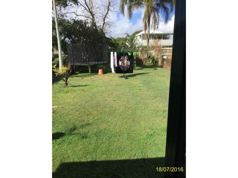 12 Clara street, Wynnum QLD 4178