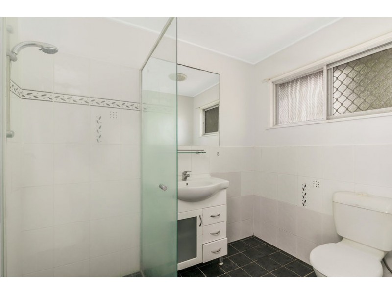143 Mount Gravatt Capalaba Rd, Upper Mount Gravatt QLD 4122