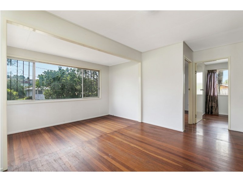 143 Mount Gravatt Capalaba Rd, Upper Mount Gravatt QLD 4122