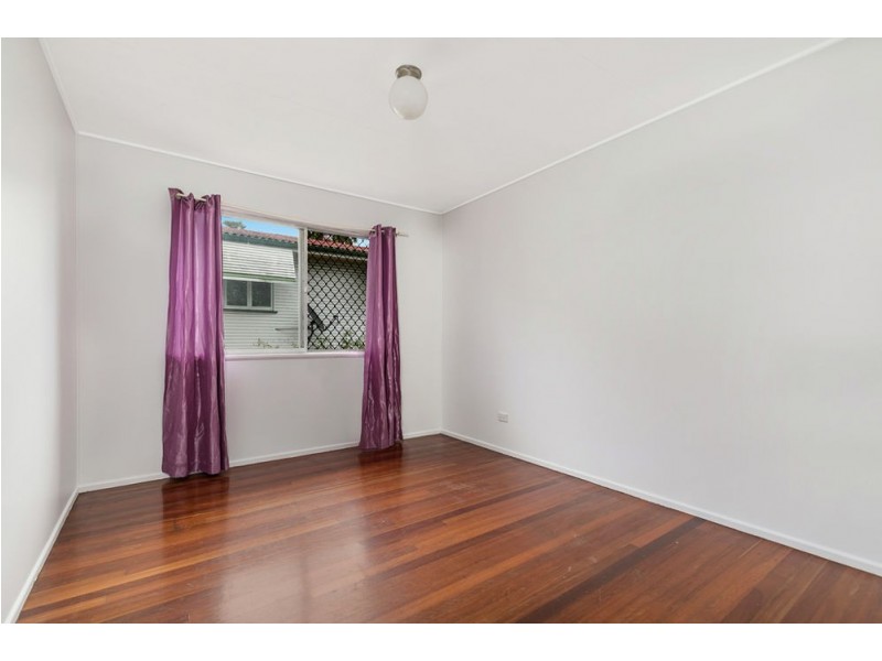 143 Mount Gravatt Capalaba Rd, Upper Mount Gravatt QLD 4122