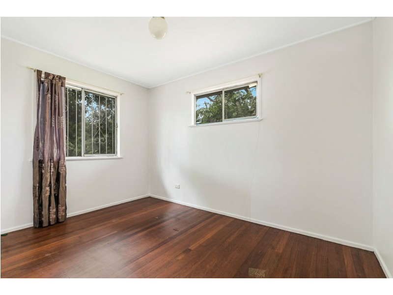 143 Mount Gravatt Capalaba Rd, Upper Mount Gravatt QLD 4122