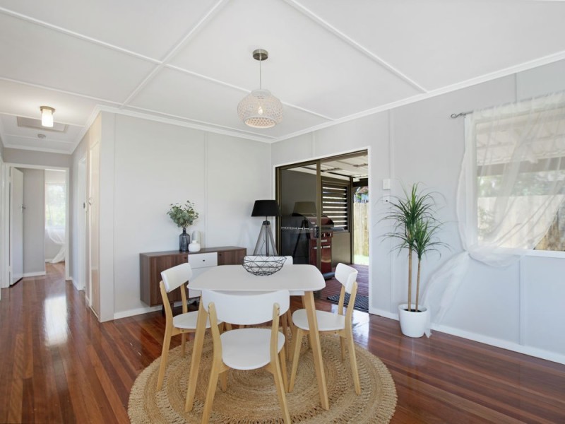 86 Roseneath Parade, Wynnum West QLD 4178