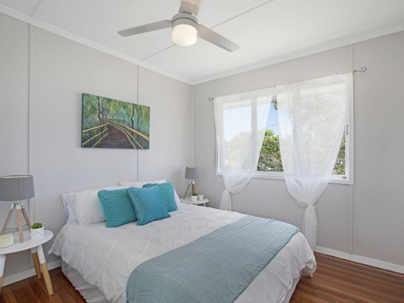 86 Roseneath Parade, Wynnum West QLD 4178