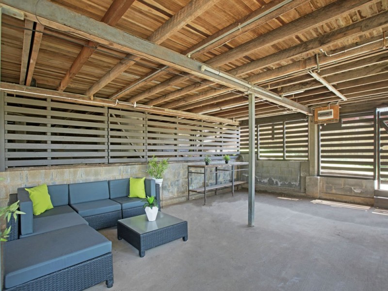 86 Roseneath Parade, Wynnum West QLD 4178