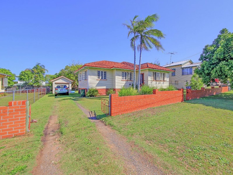 12 Violet Street, Wynnum QLD 4178