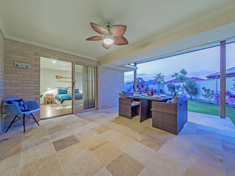 8 Venn Court, Wynnum West QLD 4178