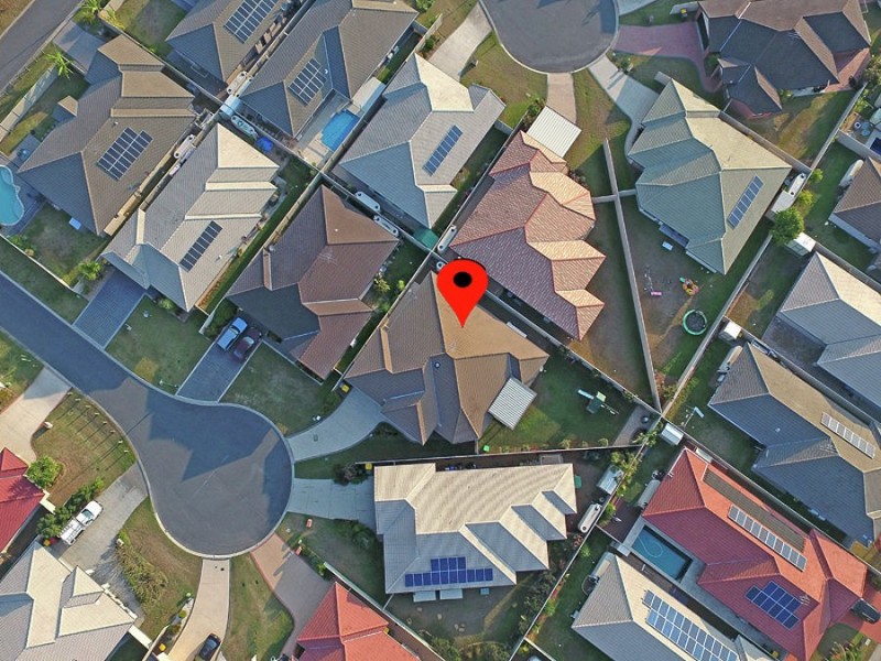 8 Venn Court, Wynnum West QLD 4178
