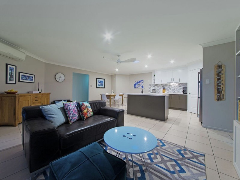 8 Venn Court, Wynnum West QLD 4178
