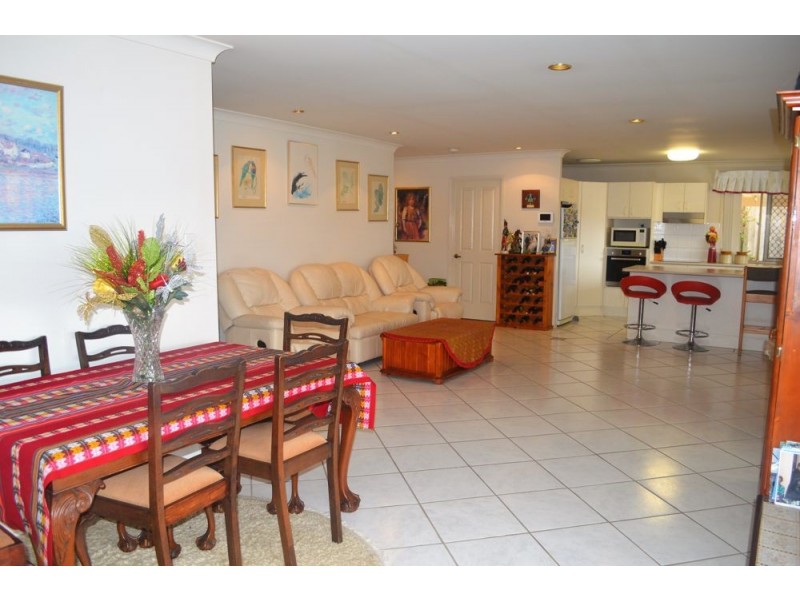 52 Sunflower Cr, Calamvale QLD 4116