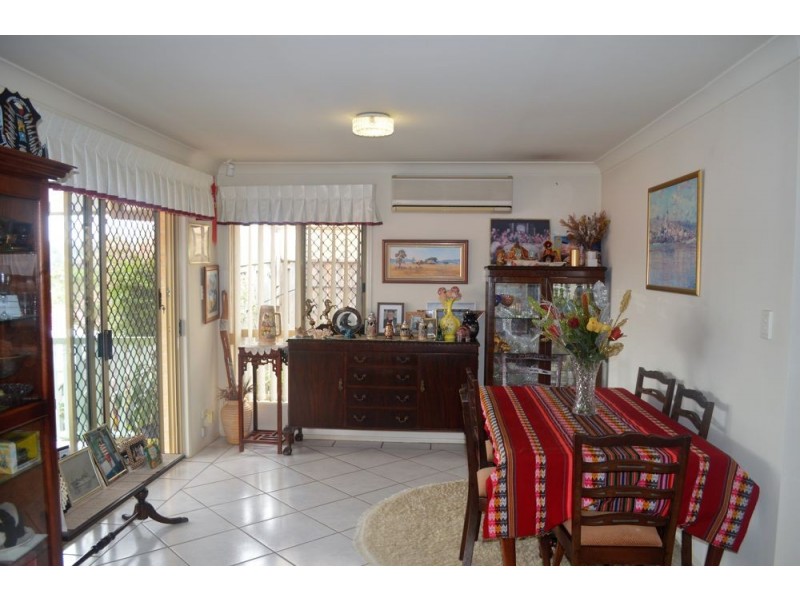 52 Sunflower Cr, Calamvale QLD 4116