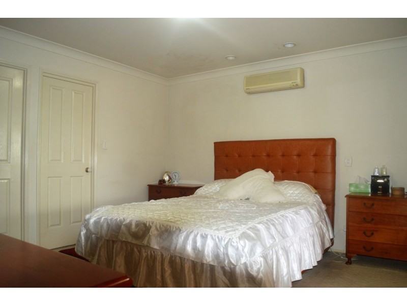 52 Sunflower Cr, Calamvale QLD 4116