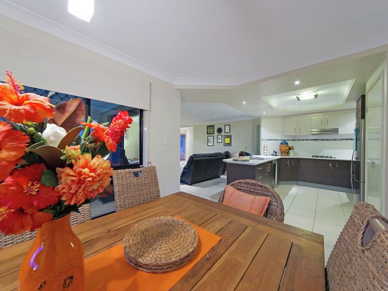 7 Figtree Place, Wakerley QLD 4154