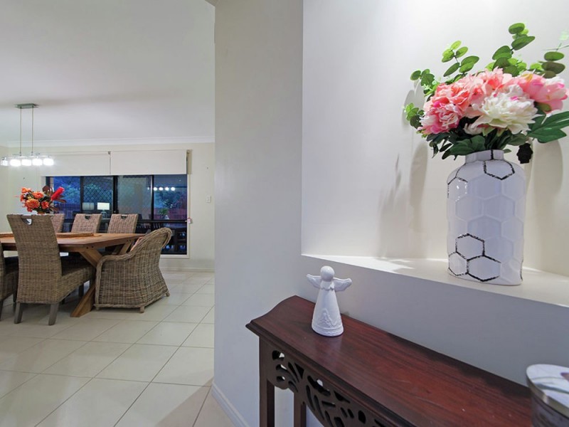 7 Figtree Place, Wakerley QLD 4154