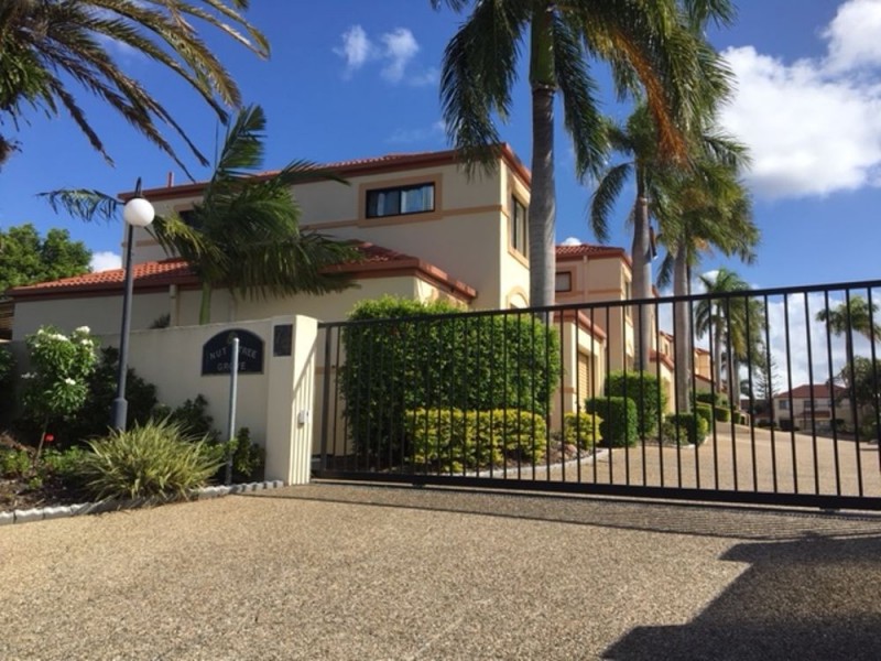 39/74 Plaza St, Wynnum West QLD 4178