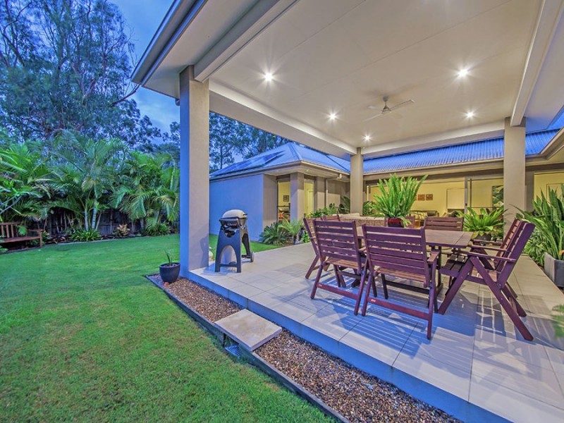 3 Thomson Place, Wakerley QLD 4154