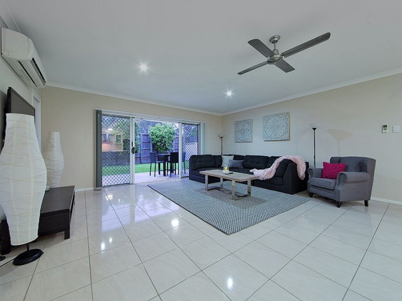 49 Doherty Place, Wakerley QLD 4154