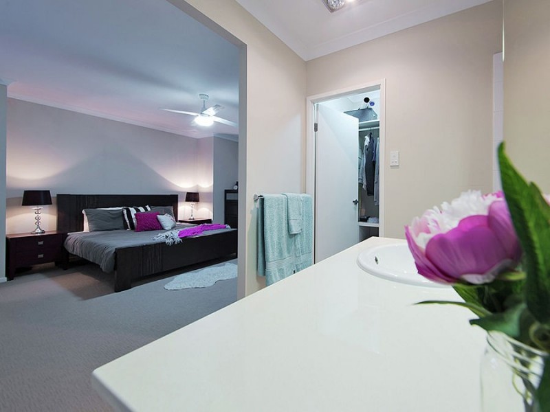 49 Doherty Place, Wakerley QLD 4154