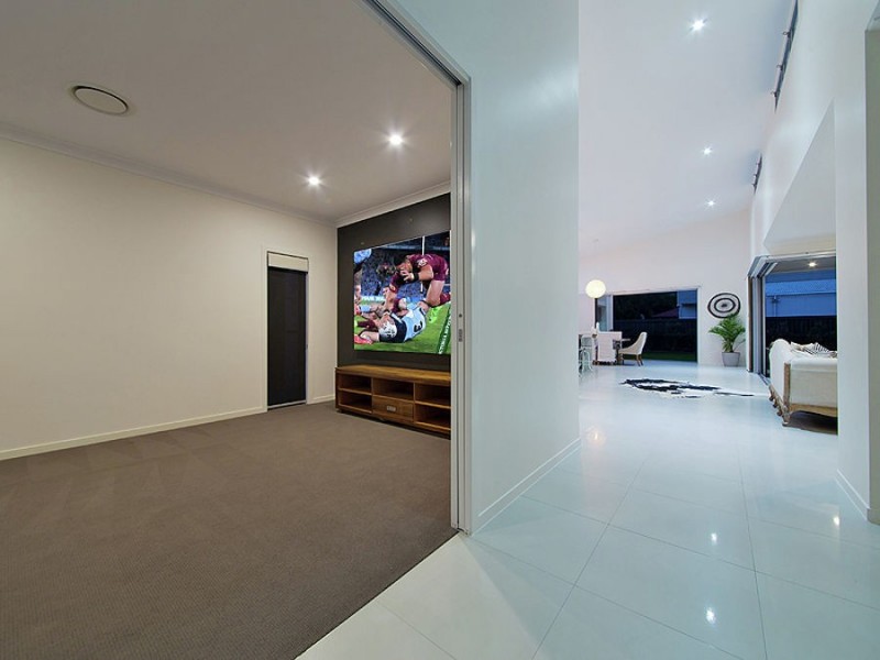 25 Nichols Street, Gumdale QLD 4154