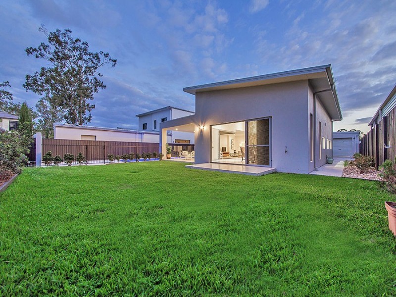 25 Nichols Street, Gumdale QLD 4154