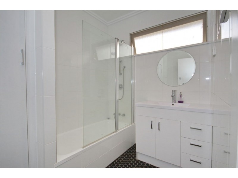 28 Bulgin Avenue, Wynnum West QLD 4178