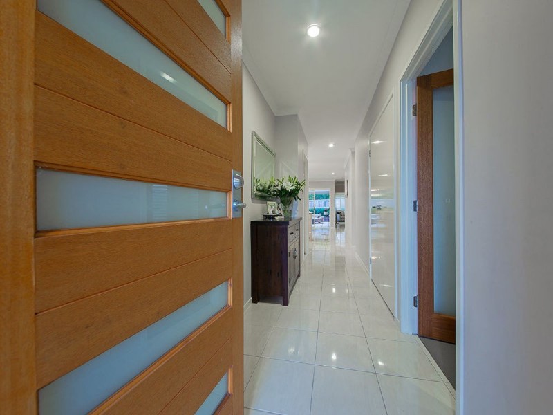 17 Foxwood Circuit, Wakerley QLD 4154