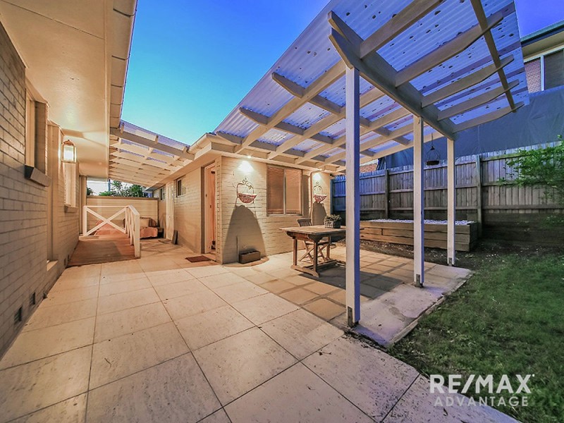 23 Loynes Street, Wynnum West QLD 4178